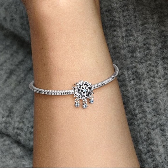 Icy Snowflake Drop Charm - Picture 3 of 8